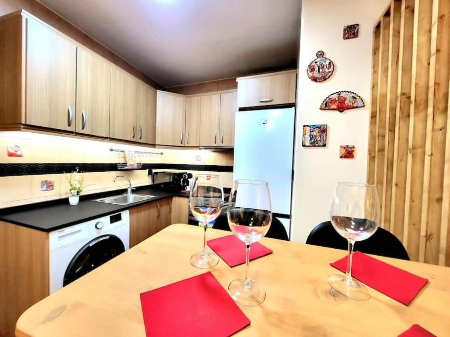 Flamenco, Apartamento Exclusivo De Dos Habitaciones En El Pleno Del Casco Antiguo, Alicante, Playa, Centro Historico, Rambla ภายนอก รูปภาพ