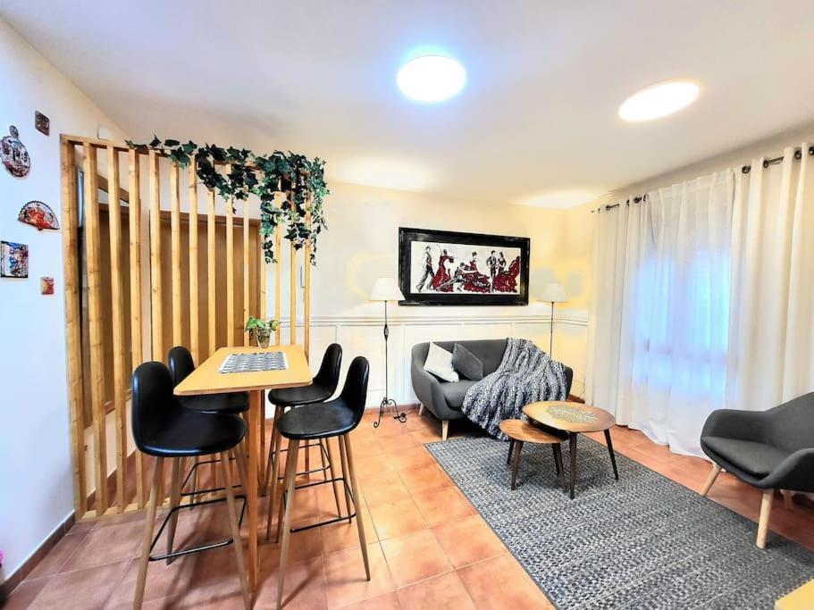 Flamenco, Apartamento Exclusivo De Dos Habitaciones En El Pleno Del Casco Antiguo, Alicante, Playa, Centro Historico, Rambla ภายนอก รูปภาพ